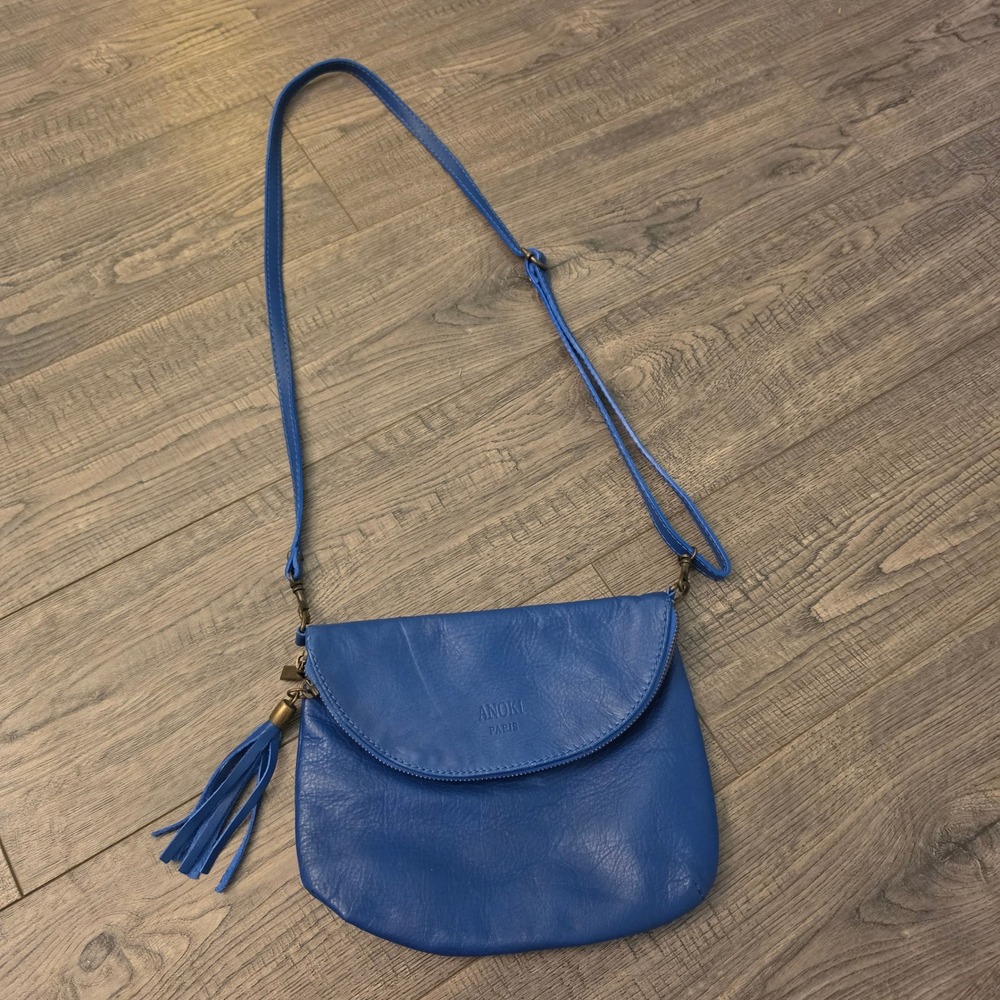 Anoki Paris Blue Genuine Leather Crossbody‎ Bag Made in Italy Tassel Accent